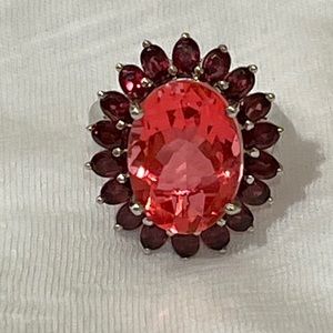 Vintage STS Sterling Silver 925 ring. Size 8.75.